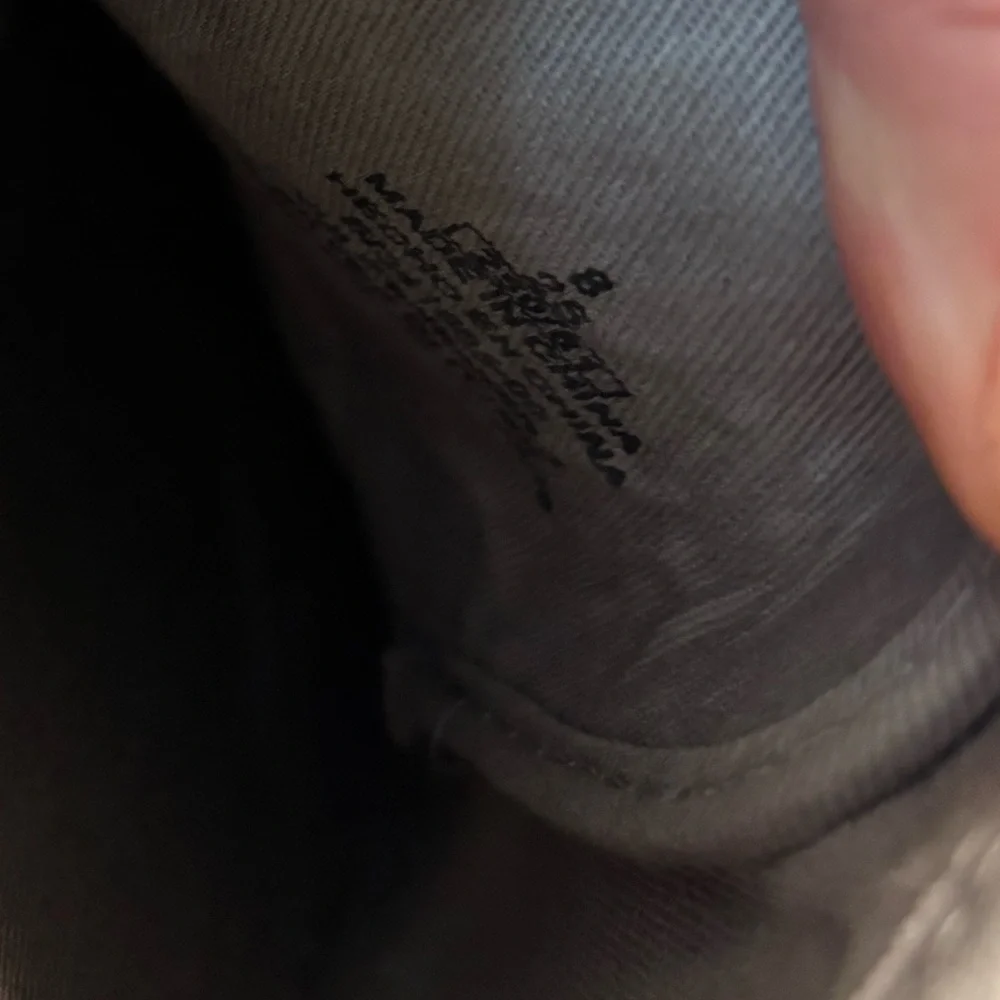 Old Navy Glitter Sneakers - Picture 6 of 6